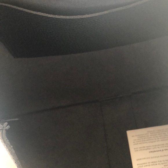 💜💛Vince Camuto Tote - Picture 8 of 8